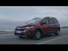 The new Dacia Jogger Hybrid 140 in Terracotta Brown Driving Video