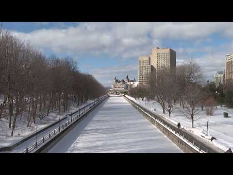 Canada's iconic canal ice rink hasn't frozen this year: What's going on?