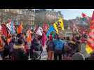 Troyes : les manifestants ont dansé devant la permanence de Valérie Bazin-Malgras