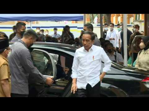 Indonesia's president arrives at hospital to meet victims of deadly stadium stampede