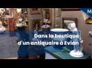 Dans la boutique d'un antiquaire a Evian