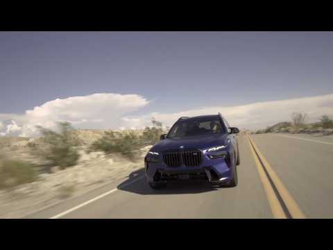The new BMW X7 xDrive M60i in Frozen Marina Bay Blue Driving Video