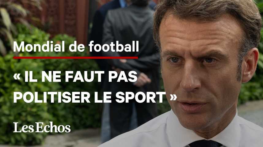 Illustration pour la vidéo Coupe du monde : « Il ne faut pas politiser le sport », réagit Emmanuel Macron