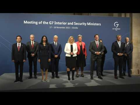 Germany: group photo of the participants of the G7 summit