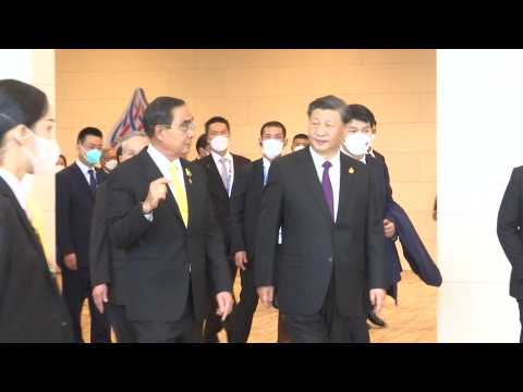 World leaders arrive at APEC group session