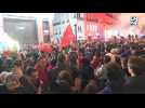Les supporters marocains à Paris célèbrent la victoire contre le Portugal
