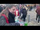 Raynal Dumont essaye le dose bar au marché de Noël à Arras