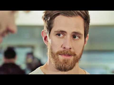 Dans la mêlée - Bande annonce 1 - VO - (2022)