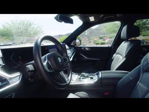 The new BMW X7 xDrive M60i Interior Design in Frozen Marina Bay Blue