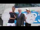 Open d'Australie 2023 - Brenda Fruhvirtova and Luca Van Assche with Australian tennis legend Ken Rosewall is being honoured on the official Australian Open 2023 coin