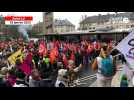 VIDÉO. Grève du 19 janvier : à Saint-Lô, la place de la mairie se remplit contre la réforme des retraites