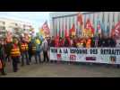 Ambiance avant le départ des manifestants contre la réfome des retraites dans les rues de Calais jeudi 19 janvier 2023