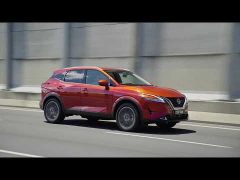 All-new Nissan Qashqai in Red Driving Video