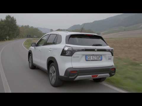 The New Suzuki S-Cross Hybrid Driving Video