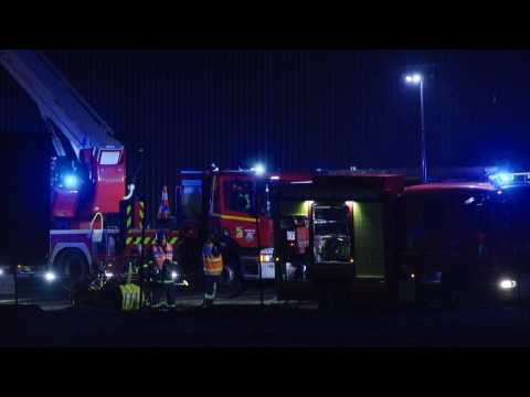 Fire near Rouen in Normandy: firefighters still in action