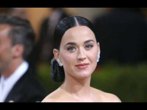 VIDEO : Katy Perry ragit  la vido de son ?il dfaillant