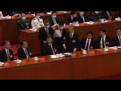 Unedited sequence of former Chinese president Hu unexpectedly leaving Congress