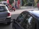 Carburants: le gouvernement français dégaine des réquisitions, les grèves se maintiennent