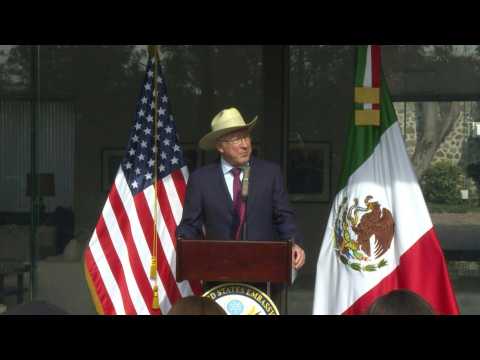 US ambassador to Mexico warns Venezuelan migrants to not attempt border crossing