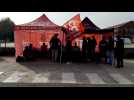Auchel : la CGT proteste devant Fieldturff Tarkett