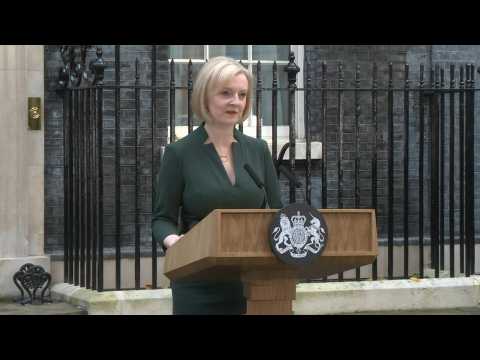 Liz Truss wishes Sundak 'every success' as she leaves Downing Street