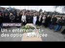 Hénin-Beaumont: des centaines de personnes à «l'enterrement» des options du lycée