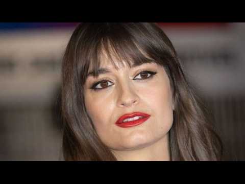VIDEO :  Une rupture trs violente  : Clara Luciani se confie sur sa vie amoureuse