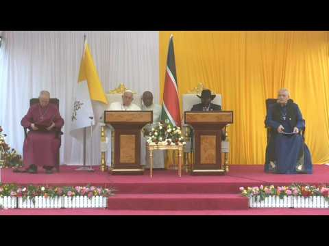 Pope Francis meets South Sudanese authorities in Juba