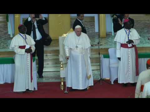 South Sudan: Pope arrives to meet religious representatives