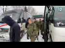 L'armée russe affirme montrer le retour de 63 militaires depuis l'Ukraine