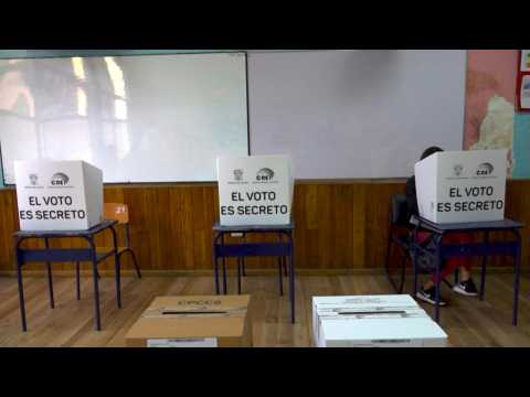 Local elections and key referundum in Ecuador