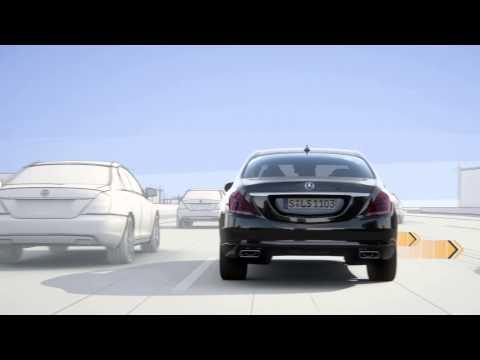 Mercedes-Benz S-Class Active Lane Keeping Assist | AutoMotoTV