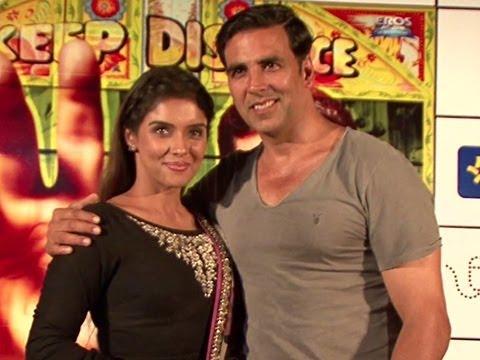 Akshay Kumar & Asin In Bengaluru For The Promotion Of 'Khiladi 786'