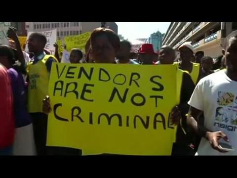 Zimbabwe street vendors protest eviction plans