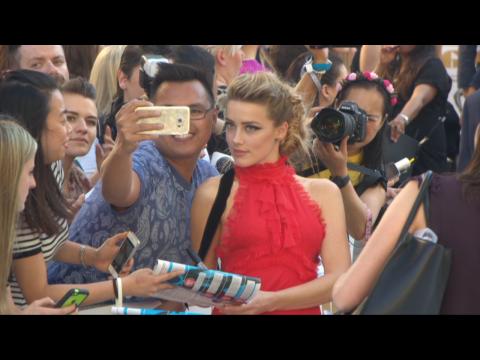 A Sexy Amber Heard With Stars of 'Magic Mike XXL' At European Premiere