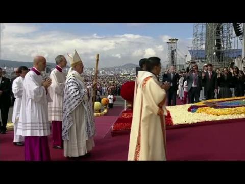 Thousands greet Pope Francis in Ecuador's capital
