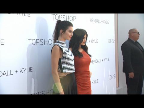 Kendall and Kylie Jenner Fashions and Kate Hudson With Mom