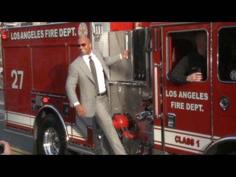 Dwayne Johnson Blows Away Fans At 'San Andreas' Premiere