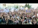 'Yes' and 'No" camps take to the streets in Greece