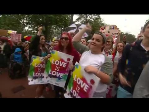 Perth rallies for Australia same-sex marriage vote