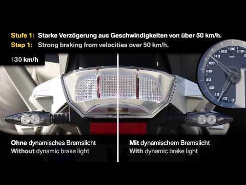 BMW Motorrad - dynamic brake light | AutoMotoTV