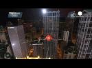 Daredevil makes death-defying tightrope walk blindfolded over Chicago
