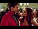 Saif Ali Khan brushes up his flirting skills - Love Aaj Kal