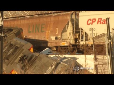 Freight trains collide, derail in Minnesota