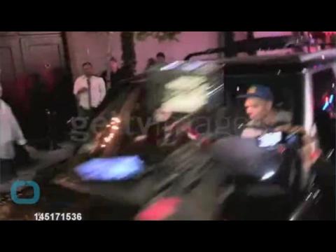 VIDEO : Chris brown -- roaring to the finish in probation case