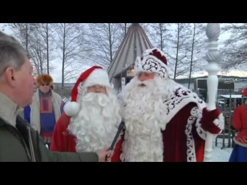 Russian, Finnish Santa Clauses meet at border