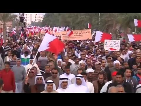 Thousands join peaceful Bahrain anti-government protest