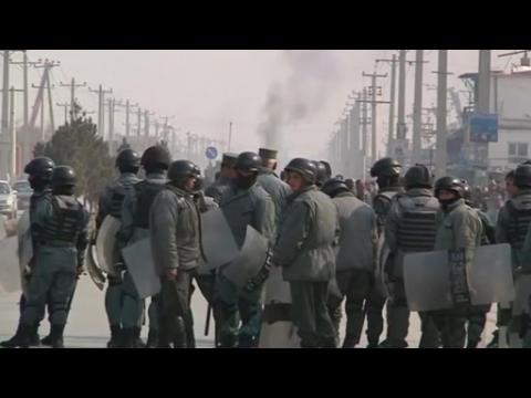 Witnesses: 2 die as Muslim protesters clash with police in Kabul