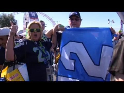 Super Bowl fans create party atmosphere, make game predictions