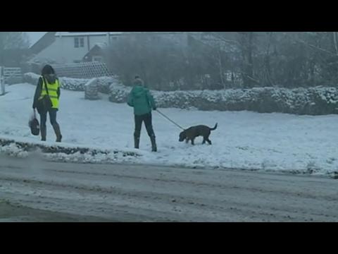 UK prepares for more snow and icy conditions